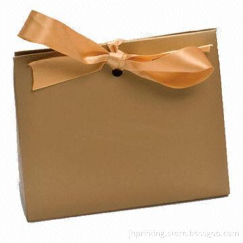 Cosmetic Box for Lip Gloss, Comes in Purse Shape